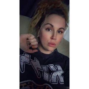 Meet your Posher, Lizzie